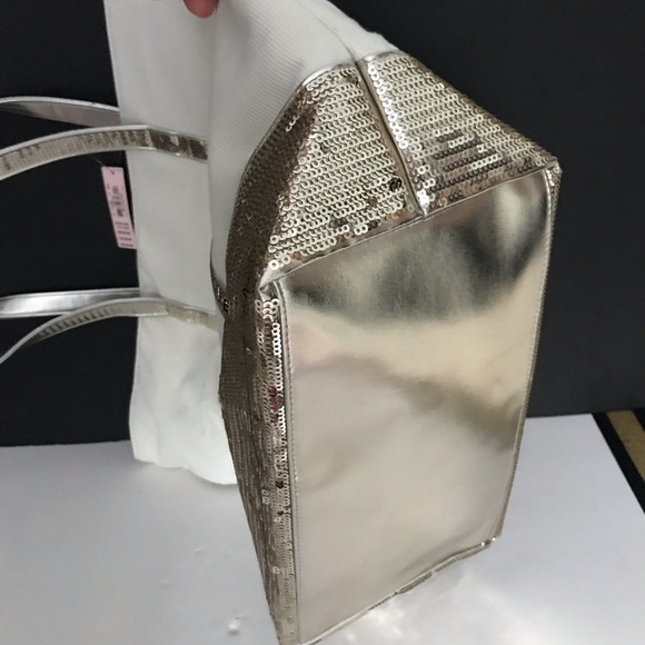 NWT bundle Victoria Secret tote bag and cosmetic bag - Picture 12 of 16